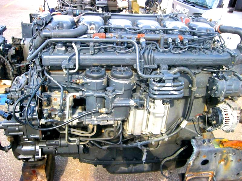 Двигатель Scania 5 цилиндров