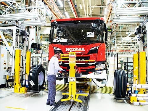 Процесс производства грузовиков Scania